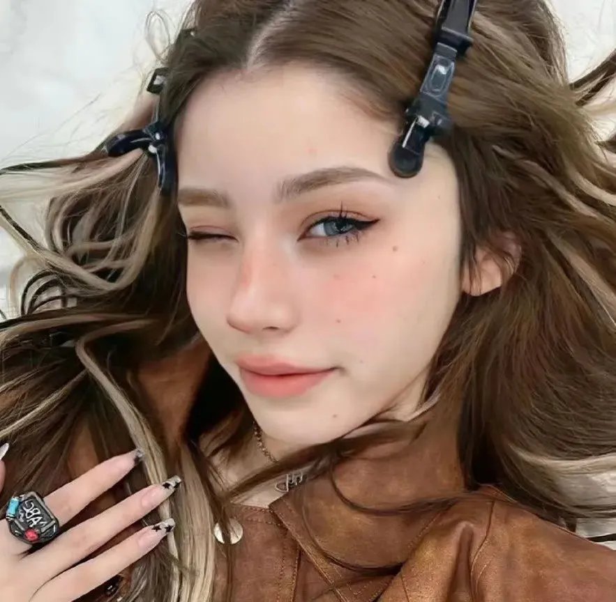 谁吻了洁西卡