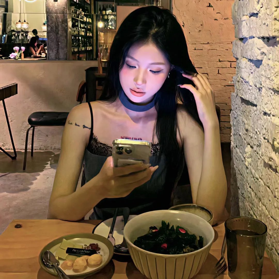 莫斯科来的香烟女孩